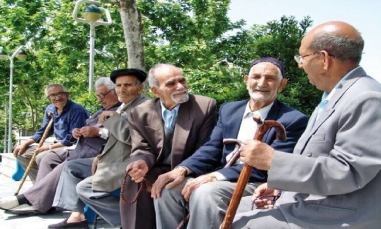 هوش مصنوعی پاسخگوی لحظه‌ای بازنشستگان