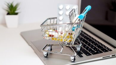 فروش اینترنتی دارو غیرقانونی، سازمان غذا و دارو، سرپرست دفتر بازرسی، برخورد با متخلفان فروش آنلاین دارو، عرضه دارو در فضای مجازی قاچاق است، مجوز فروش دارو آنلاین